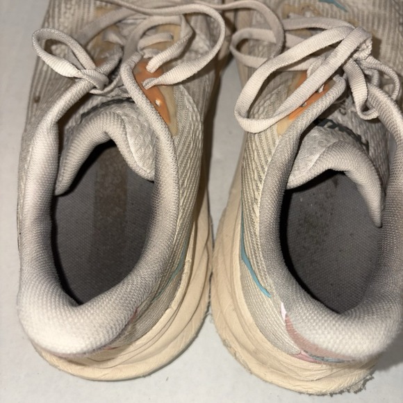 Hoka One One Clifton 9 Women's Running Shoes Sneaker Size 7 Pink Orange Vanilla - Picture 9 of 9